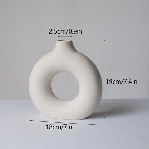 Vases with dimensions