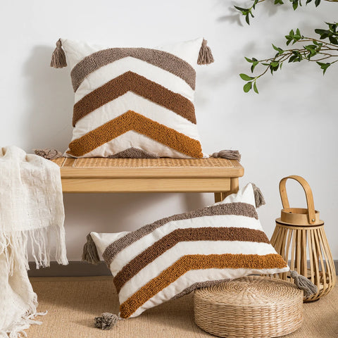 Striped cushions 