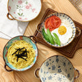 Patterned bowls with food