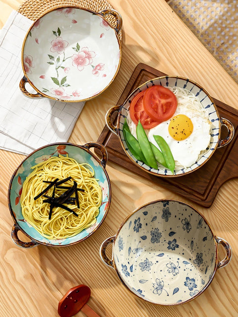 Patterned bowls with food