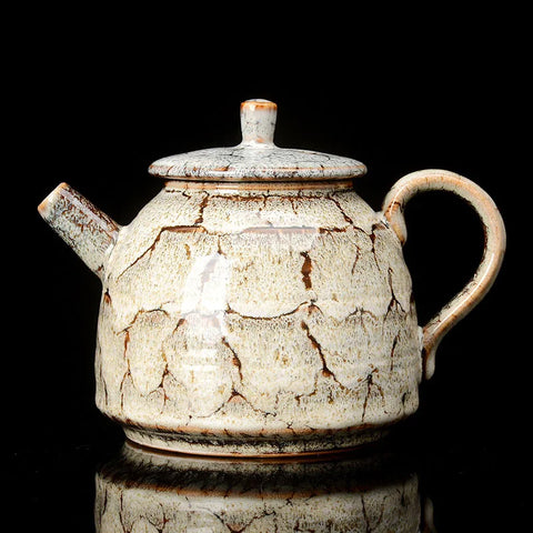 White teapot