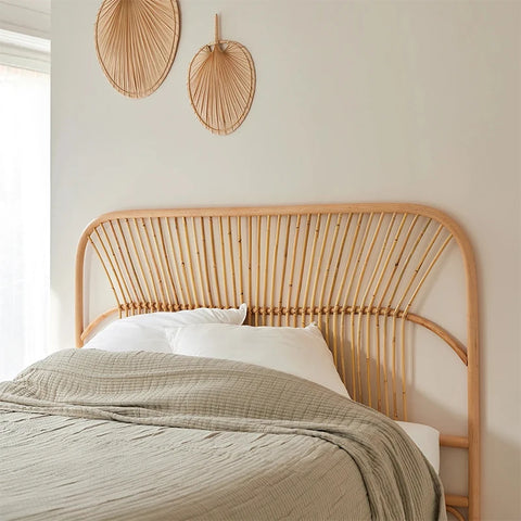 Headboard and bed